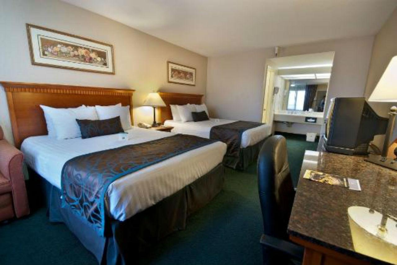 Best Western Pasadena Royale Inn & Suites Room photo